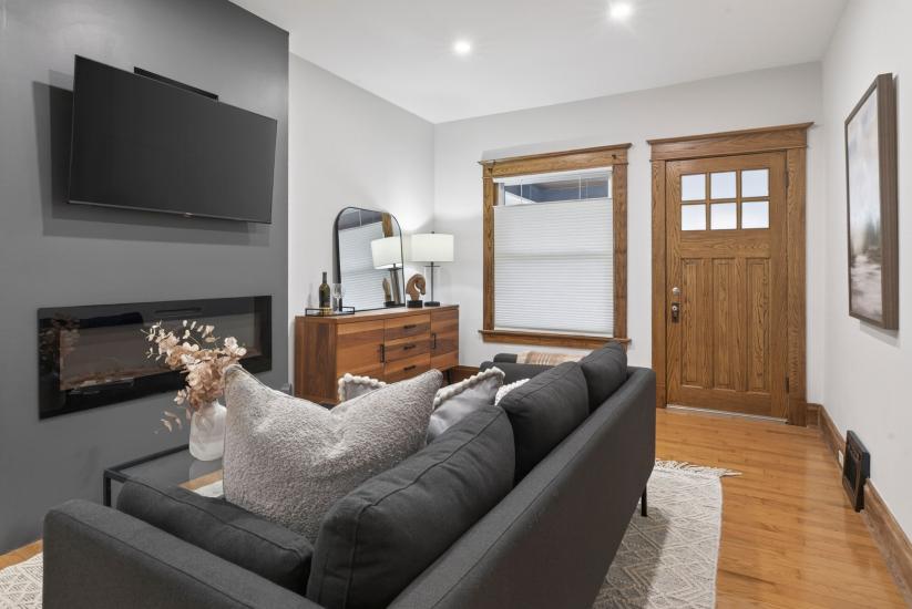 Property listing for 105 Highland Ave., St. Catharines, ON