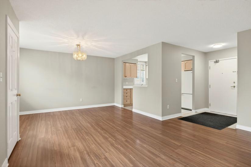 Property listing for #101-8 Main St., Dundas, ON