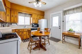 Property listing for 180 St. Catharines St., Smithville, Ontario