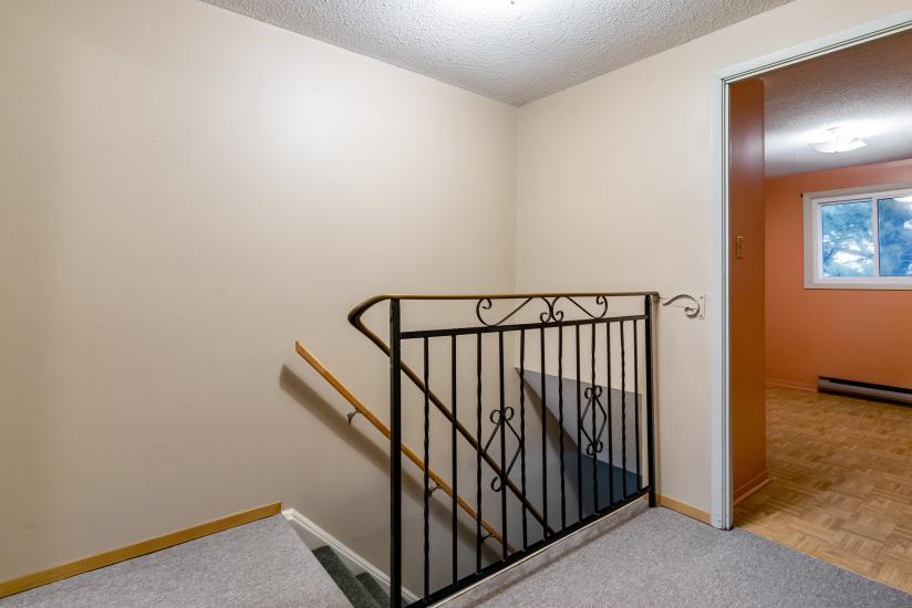 Property listing for #41-170 Lavina Cr., Hamilton, ON