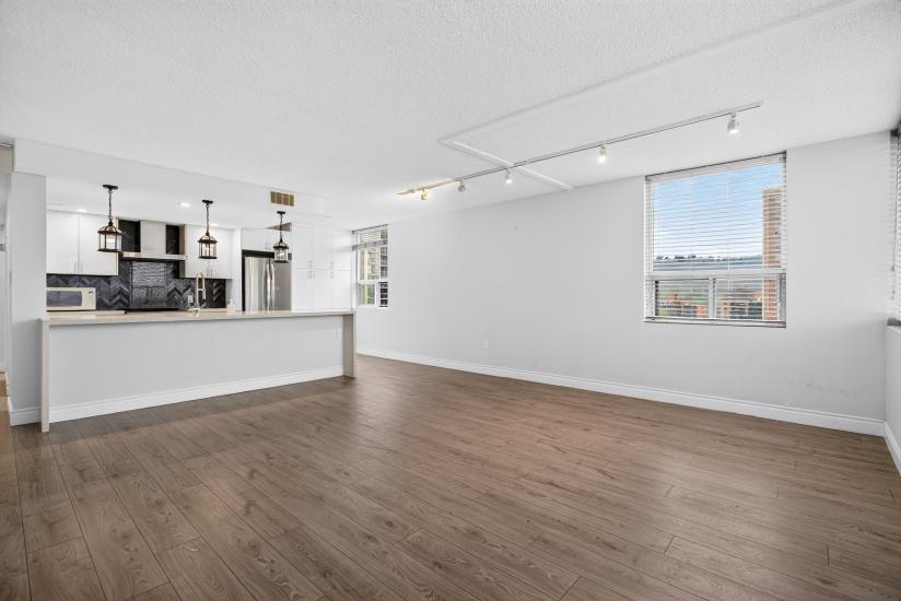 Property listing for #1106-120 Duke St., Hamilton, ON