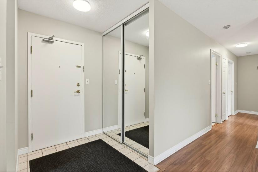 Property listing for #101-8 Main St., Dundas, ON