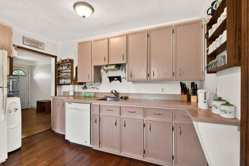 Property listing for 958 Highland Rd. E., Stoney Creek, ON