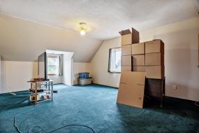 Property listing for 131 Bell Ave., Hamilton, Ontario