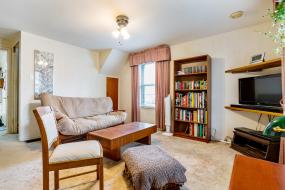 Property listing for 315 Park St. W., Dundas, Ontario