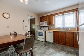 Property listing for 42 Beston Dr., Hamilton, Ontario