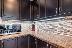 Property listing for #5-370 Stonehenge Dr., Ancaster, ON