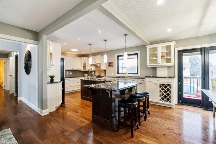 Property listing for 20 Ackland St., Hamilton, ON