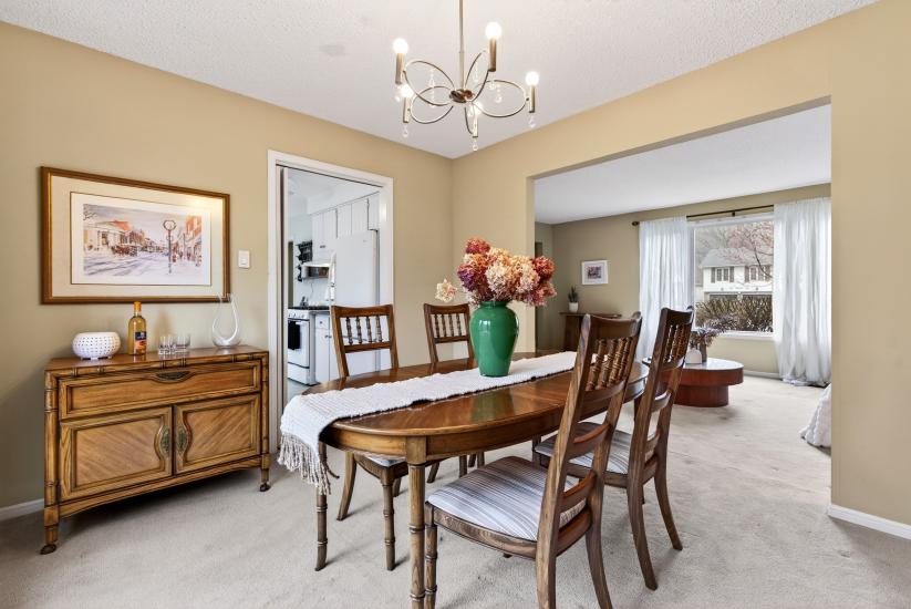 Property listing for 103 Turnbull Rd., Dundas, ON