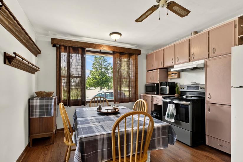 Property listing for 958 Highland Rd. E., Stoney Creek, ON