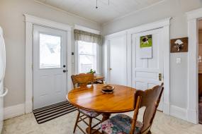 Property listing for 180 St. Catharines St., Smithville, Ontario