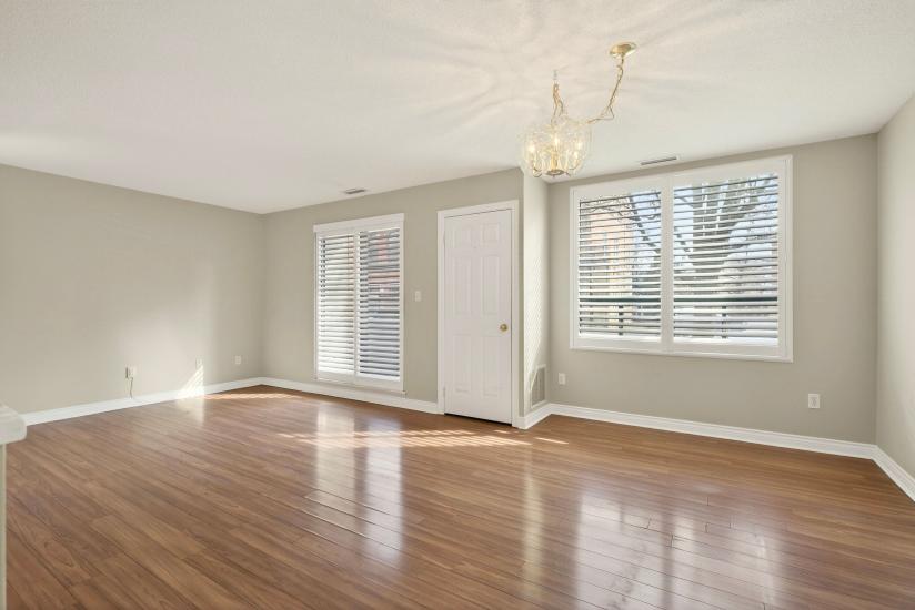 Property listing for #101-8 Main St., Dundas, ON