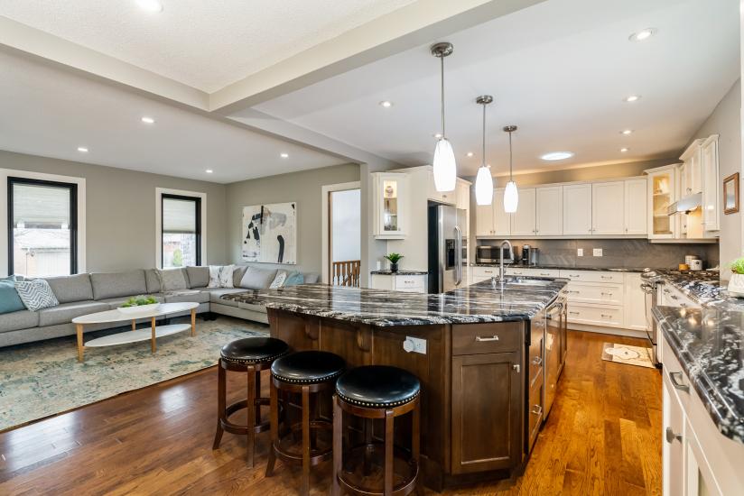 Property listing for 20 Ackland St., Hamilton, ON