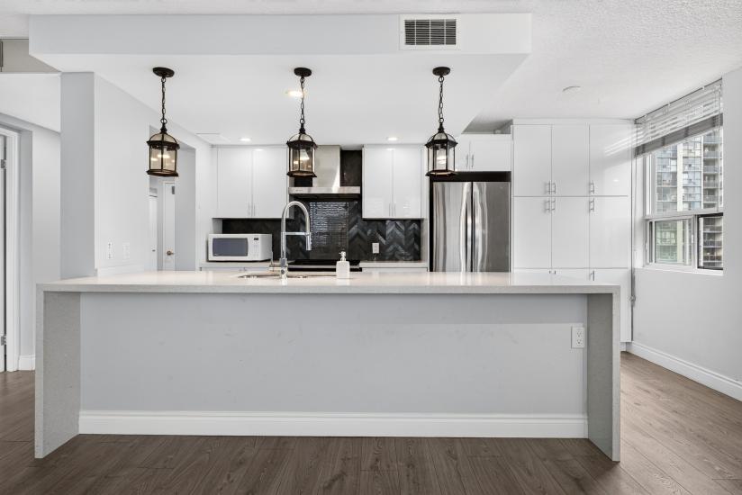 Property listing for #1106-120 Duke St., Hamilton, ON