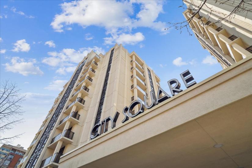Property listing for #809-81 Robinson St., Hamilton, ON