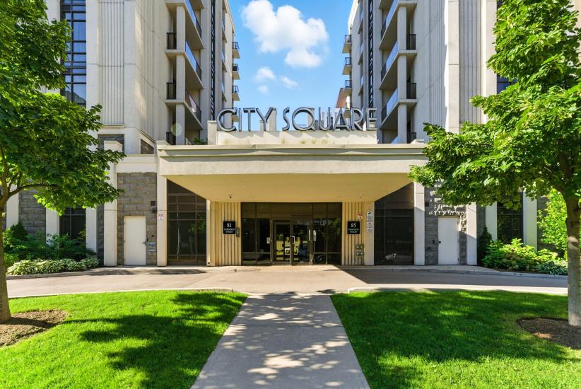 Property listing for 81 Robinson St. Unit #709, Hamilton, ON