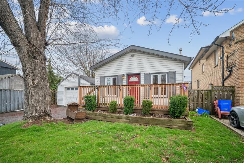 Property listing for 5 Herbert Crt., Stoney Creek, ON