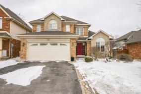 Property listing for 86 Hepburn Cres., Hamilton, ON