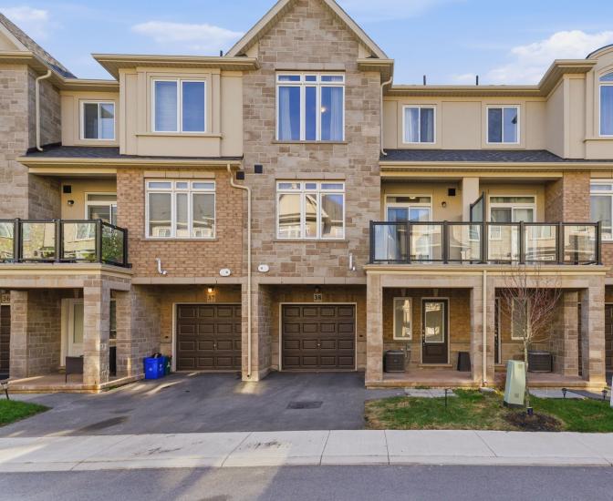 Property listing for 40 Zinfandel Dr. Unit #38, Stoney Creek, ON