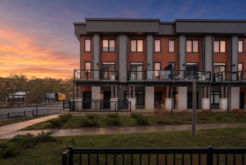 Property listing for #38-2 Willow St., Paris, ON