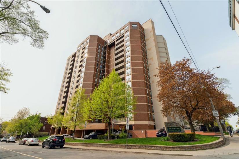 Property listing for #305-222 Jackson St. W., Hamilton, ON
