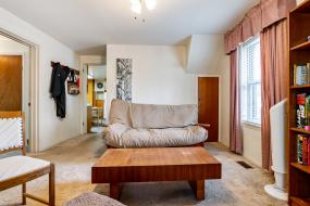 Property listing for 315 Park St. W., Dundas, Ontario