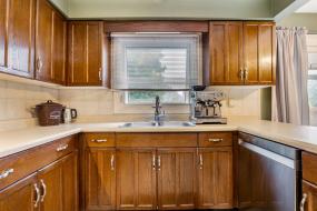 Property listing for 145 Lavender Dr., Ancaster, ON