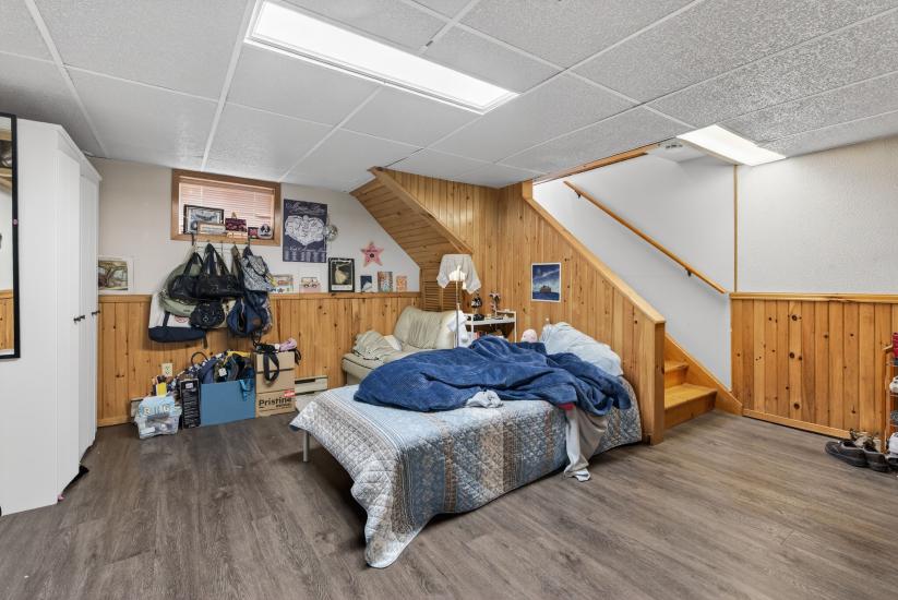 Property listing for #2-150 Ewen Rd., Hamilton, ON