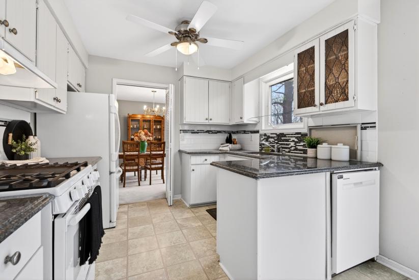 Property listing for 103 Turnbull Rd., Dundas, ON