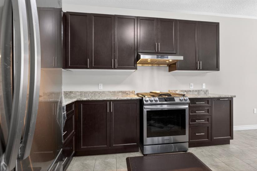 Property listing for 79 Dolomiti Crt., Stoney Creek, ON