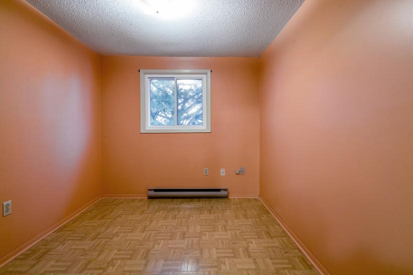 Property listing for #41-170 Lavina Cr., Hamilton, ON