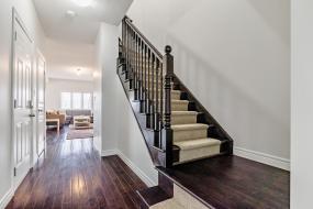 Property listing for #5-370 Stonehenge Dr., Ancaster, ON