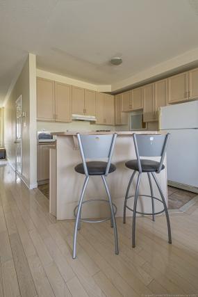 Property listing for #92-100 Beddoe Dr., Hamilton, Ontario