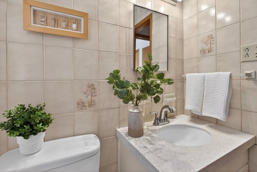 Property listing for 624 Seventh Ave., Hamilton, ON