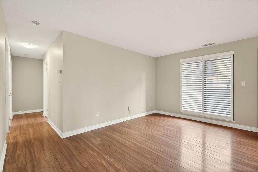 Property listing for #101-8 Main St., Dundas, ON