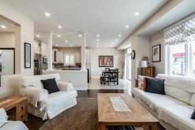 Property listing for 1363 Upper Paradise Rd., Hamilton, ON