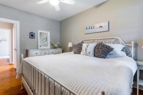 Property listing for 14 Norwood Rd., Hamilton, ON