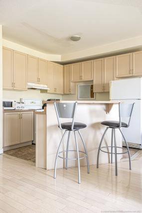 Property listing for #92-100 Beddoe Dr., Hamilton, Ontario