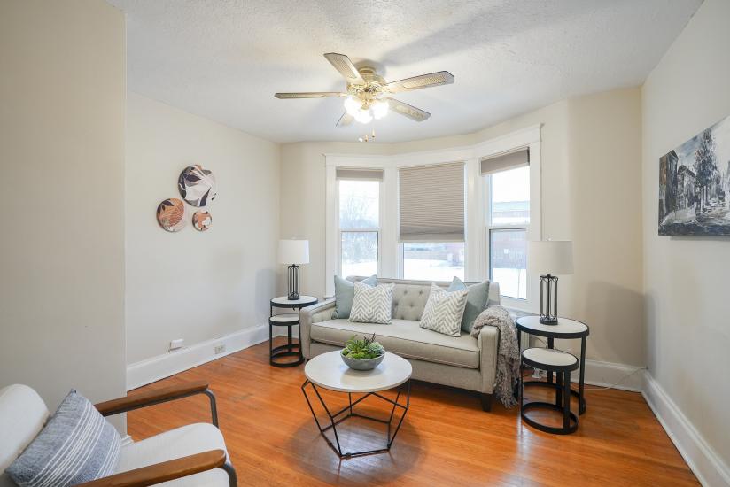 Property listing for 115 Balsam Ave S, Hamilton, ON
