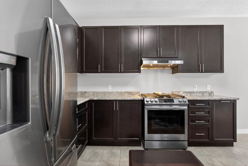 Property listing for 79 Dolomiti Crt., Stoney Creek, ON