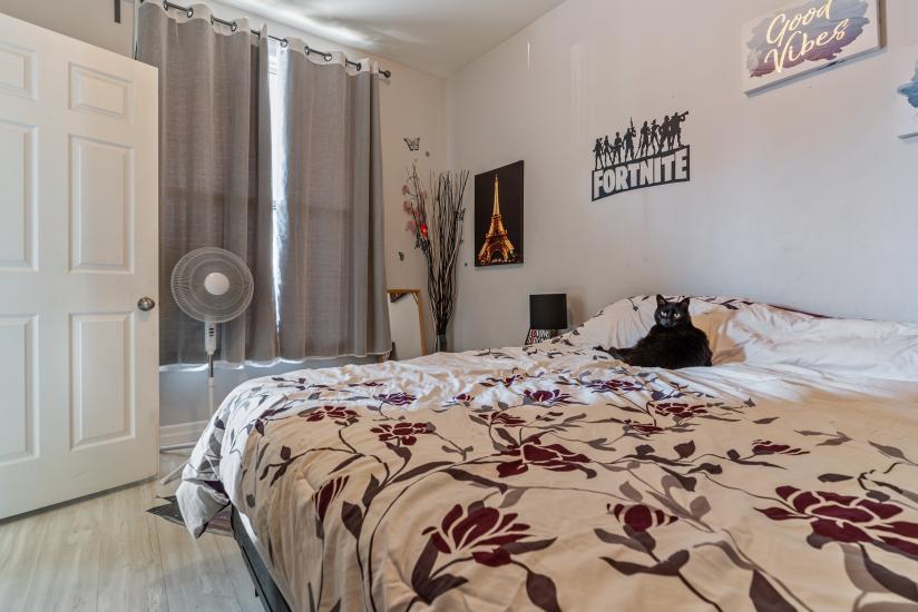 Property listing for 14 Fairview Ave, Hamilton, ON