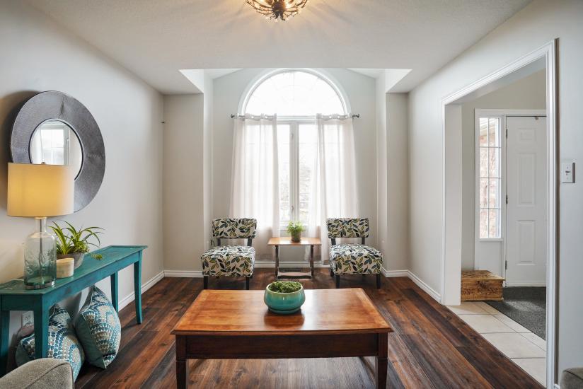 Property listing for 154 Hepburn Cres., Hamilton, ON