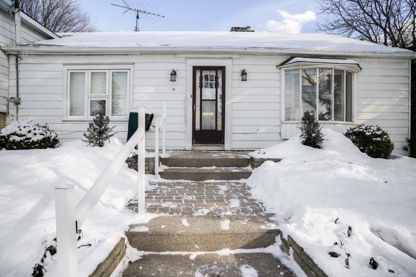 Property listing for 14 Durham Rd., Hamilton, ON