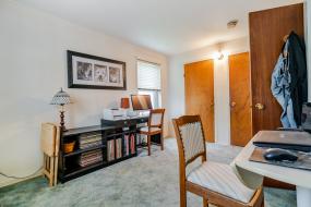 Property listing for 315 Park St. W., Dundas, Ontario