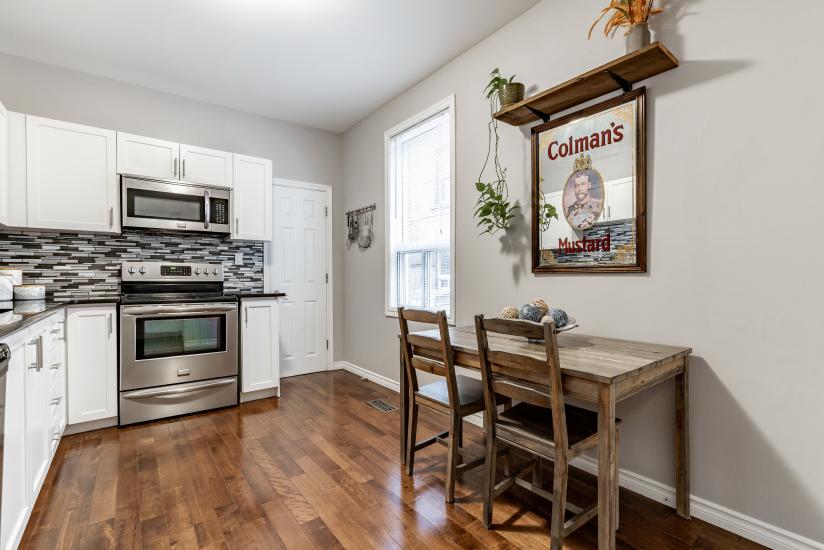 Property listing for 9 Blythe St., Hamilton, ON