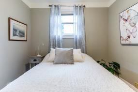 Property listing for 14 Norwood Rd., Hamilton, ON