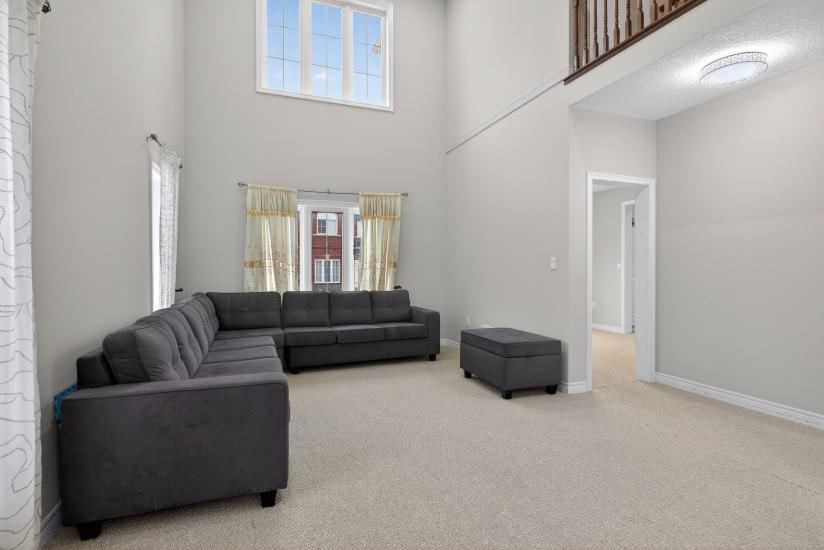 Property listing for 79 Dolomiti Crt., Stoney Creek, ON