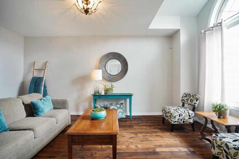 Property listing for 154 Hepburn Cres., Hamilton, ON