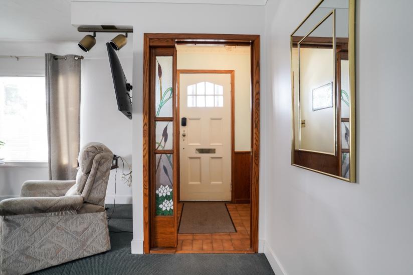 Property listing for 14 Durham Rd., Hamilton, ON