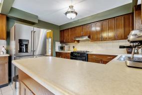 Property listing for 145 Lavender Dr., Ancaster, ON